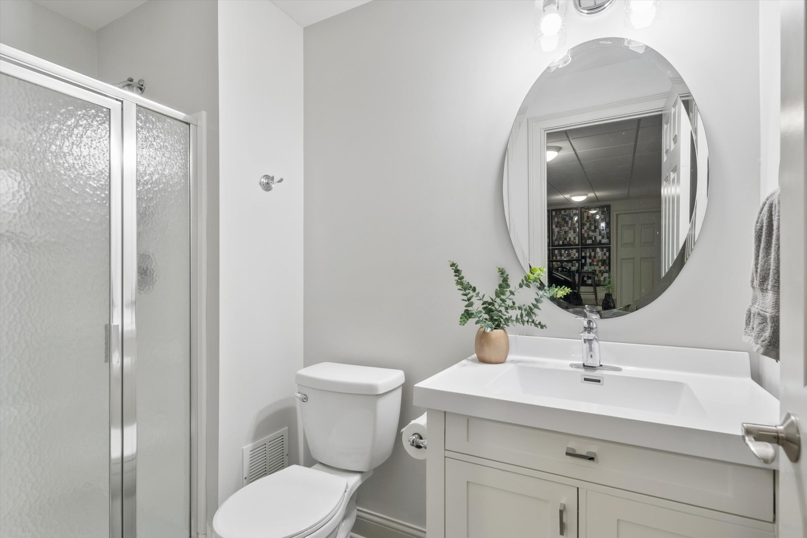 439 Hill Avenue, Glen Ellyn, IL 60137