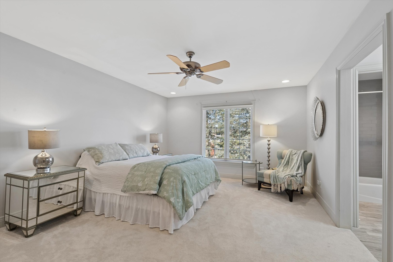 439 Hill Avenue, Glen Ellyn, IL 60137