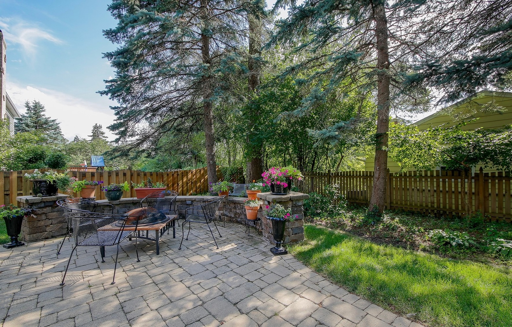 439 Hill Avenue, Glen Ellyn, IL 60137