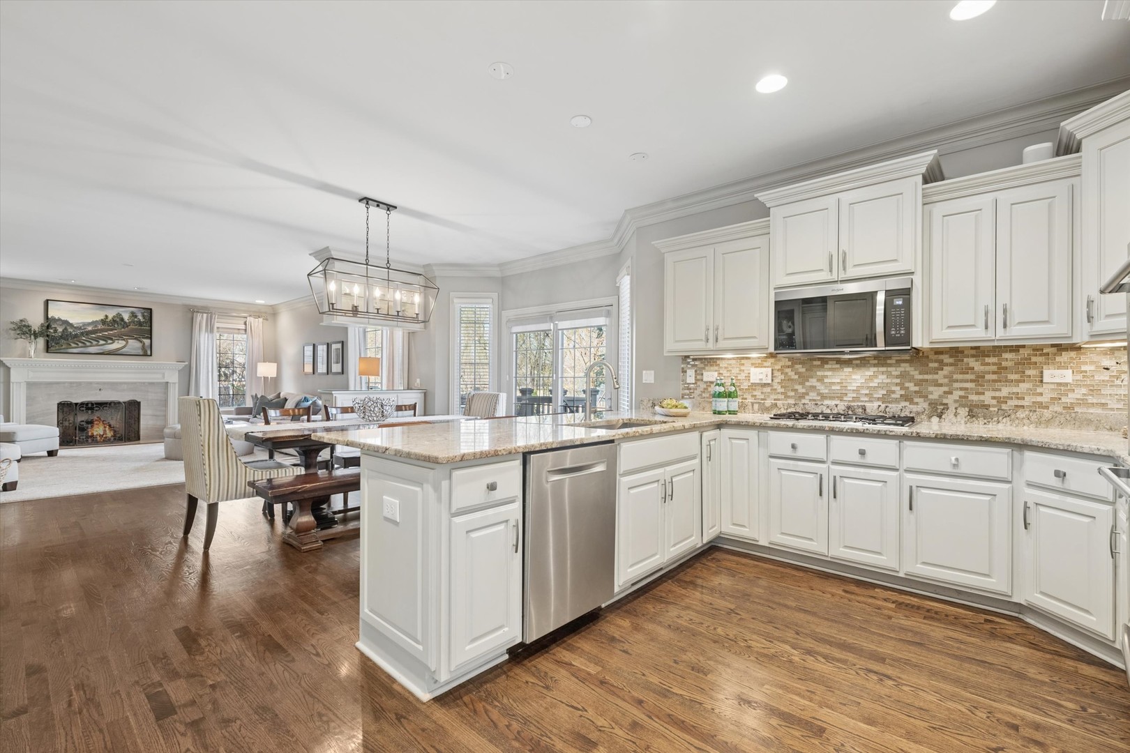 439 Hill Avenue, Glen Ellyn, IL 60137