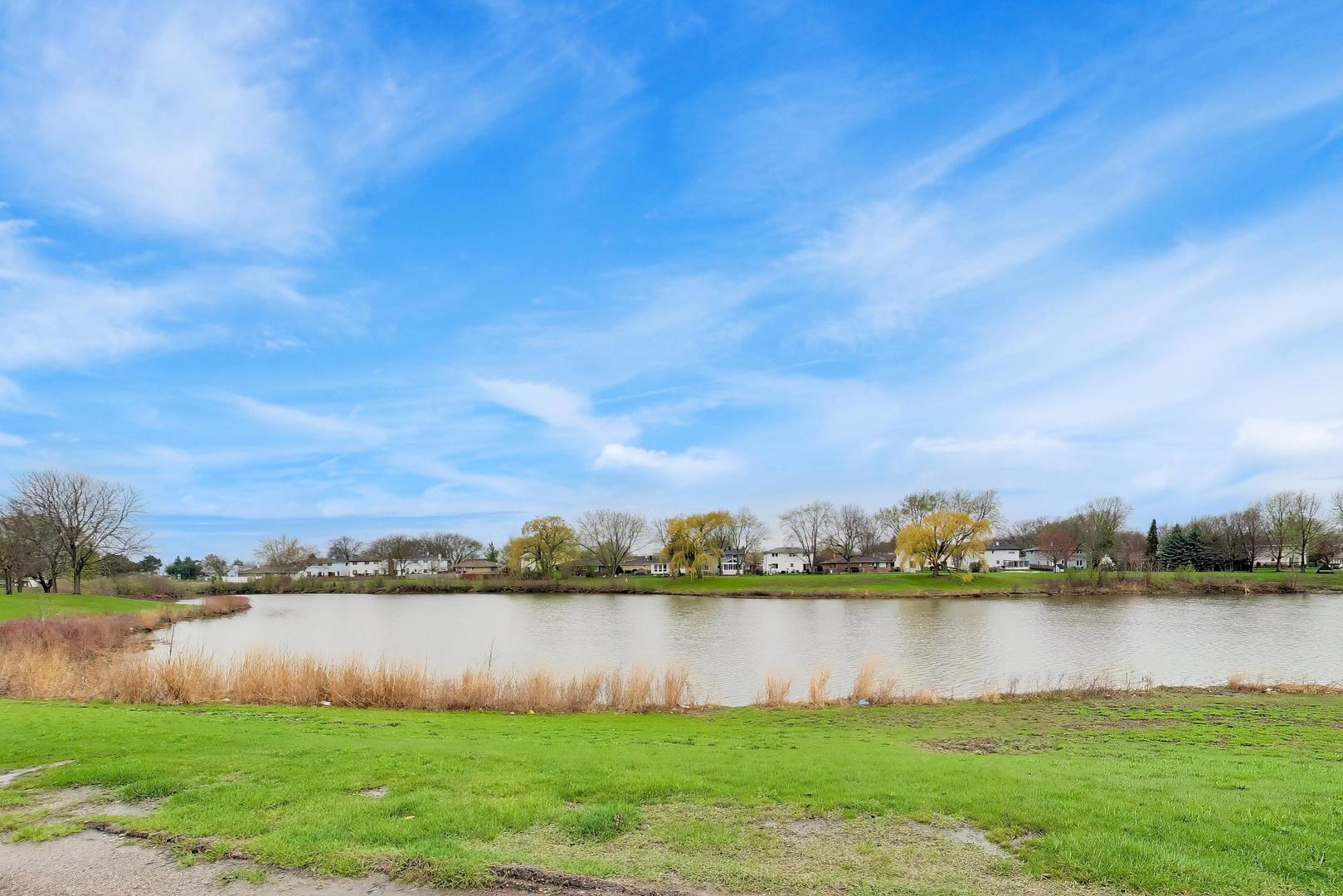 324 Klein Creek Court #A, Carol Stream, IL 60188