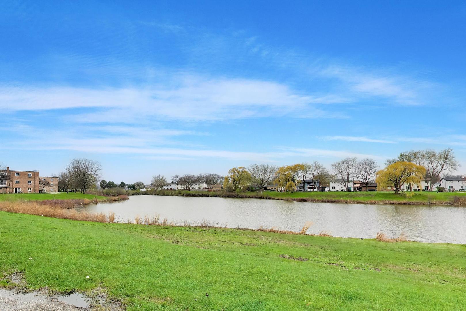 324 Klein Creek Court #A, Carol Stream, IL 60188