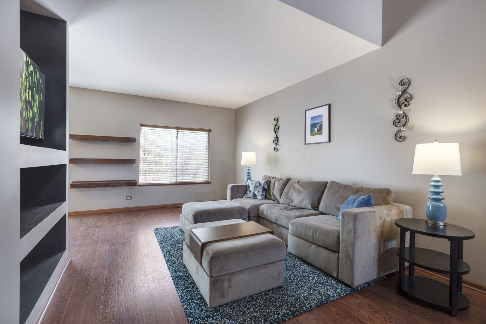 3534 BLUE RIDGE Court, Carpentersville, IL 60110