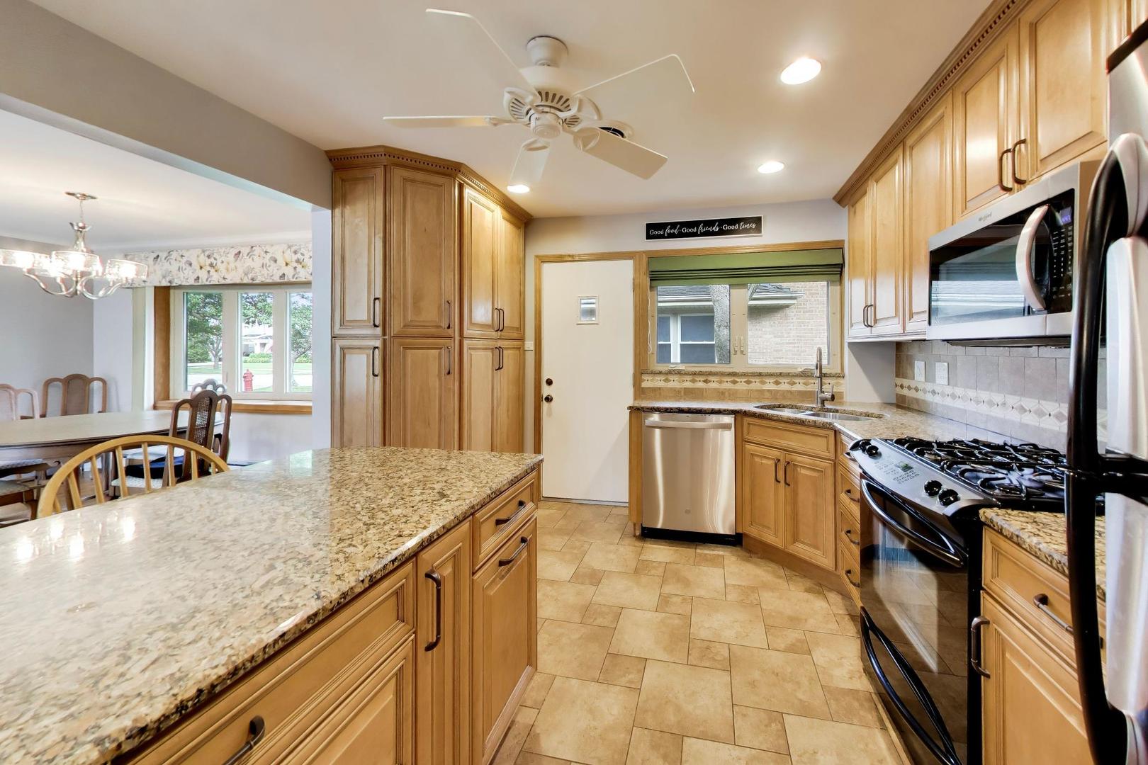 10620 Lockwood Avenue, Oak Lawn, IL 60453