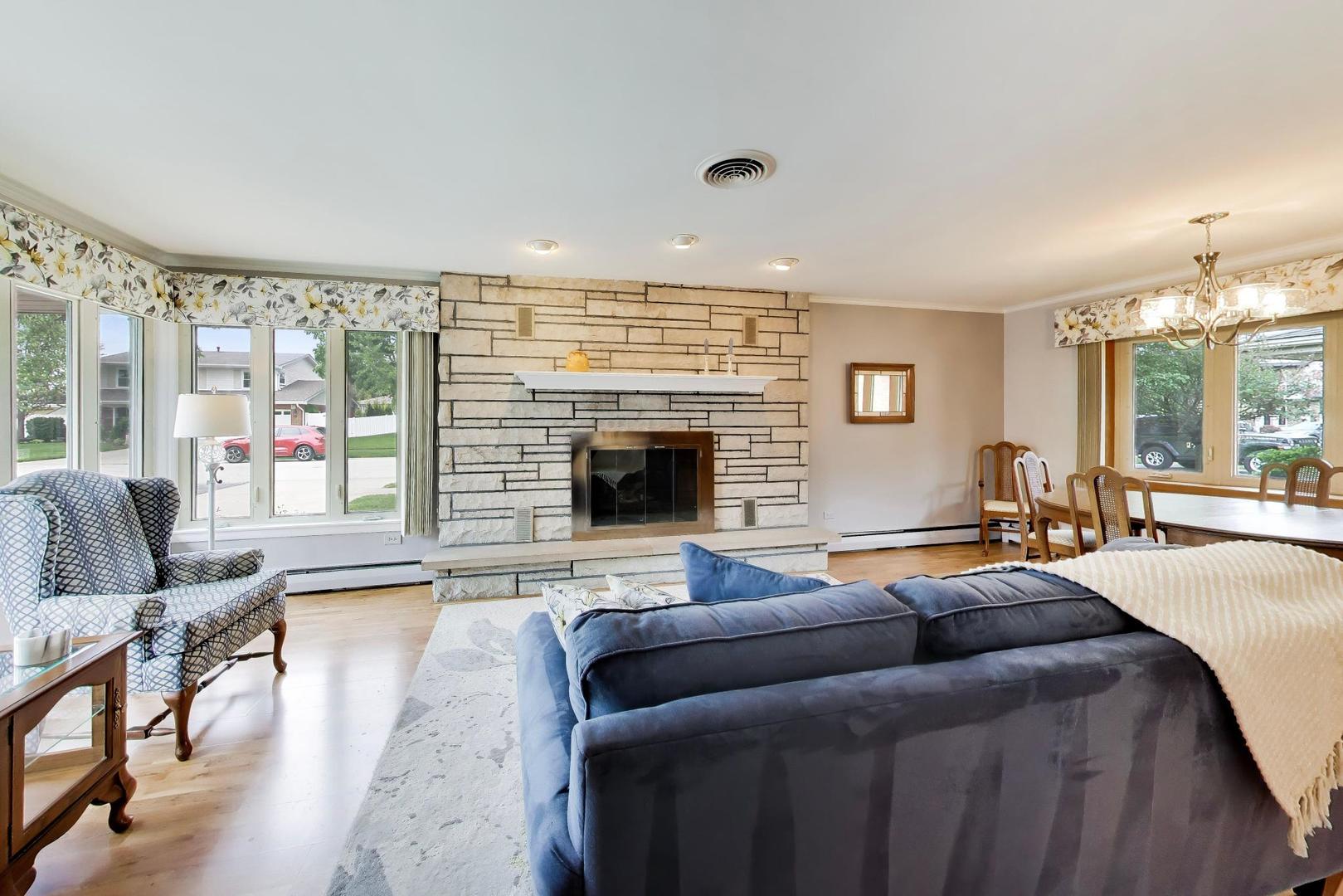 10620 Lockwood Avenue, Oak Lawn, IL 60453