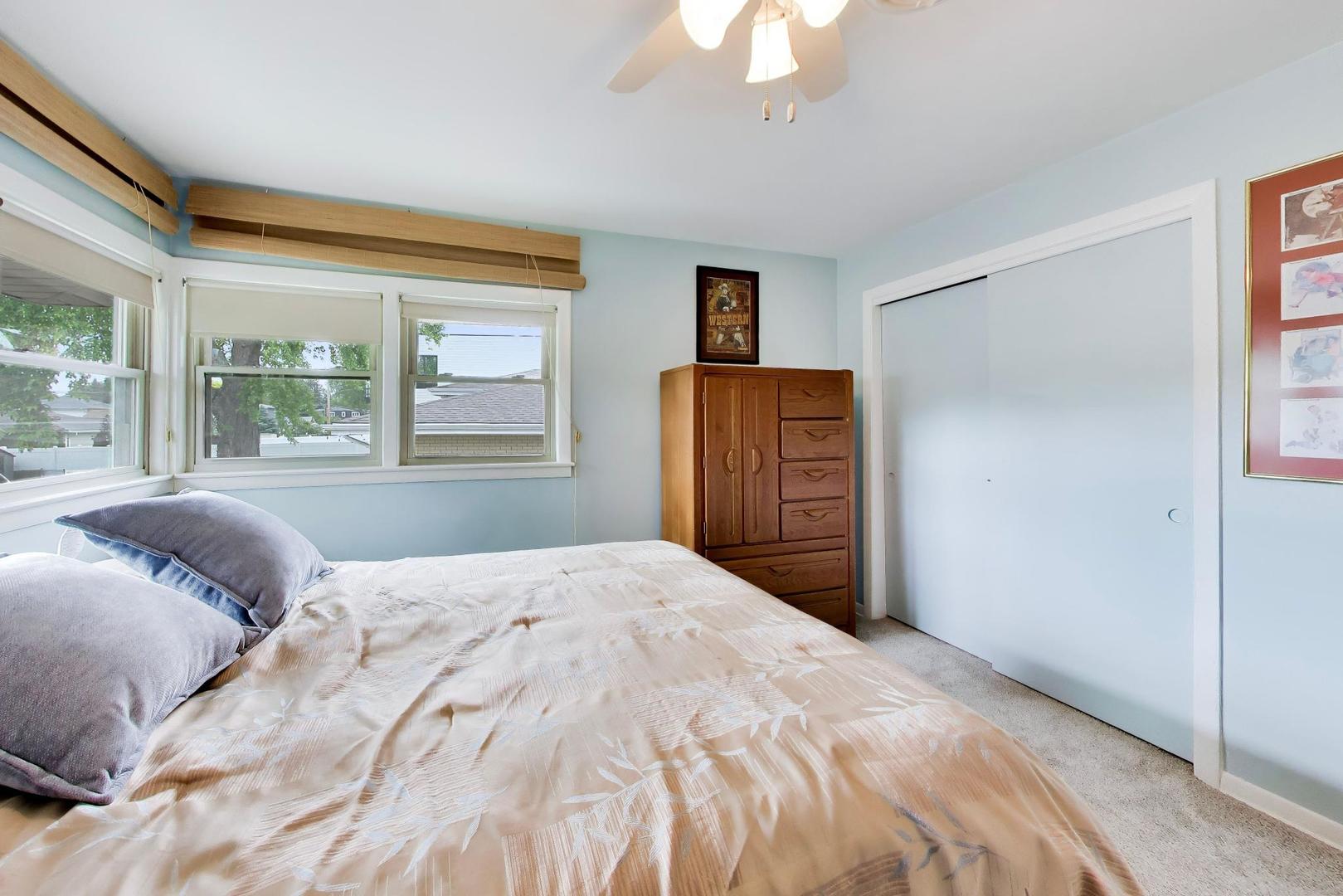 10620 Lockwood Avenue, Oak Lawn, IL 60453