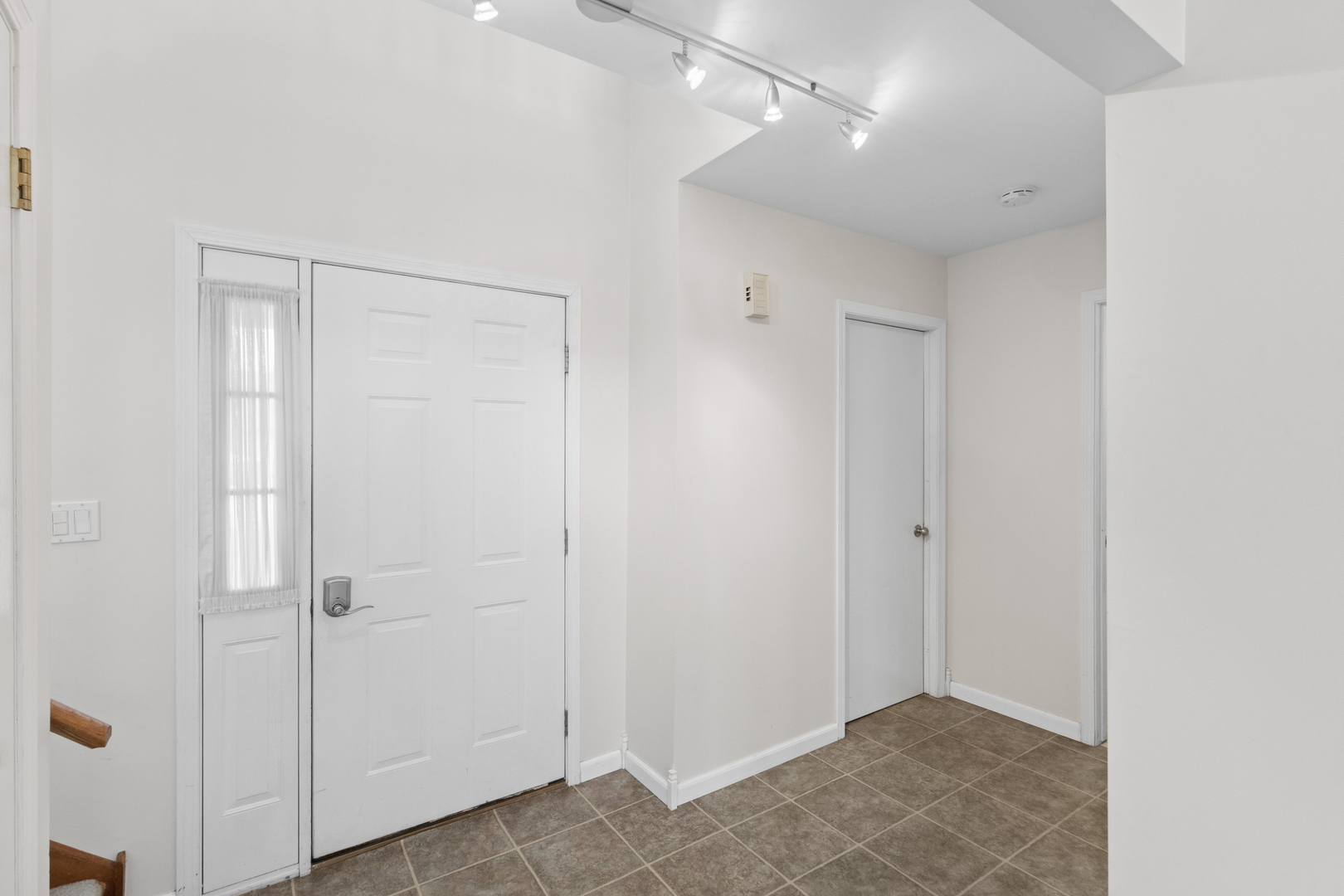 496 Stone Gate Circle, Schaumburg, IL 60193