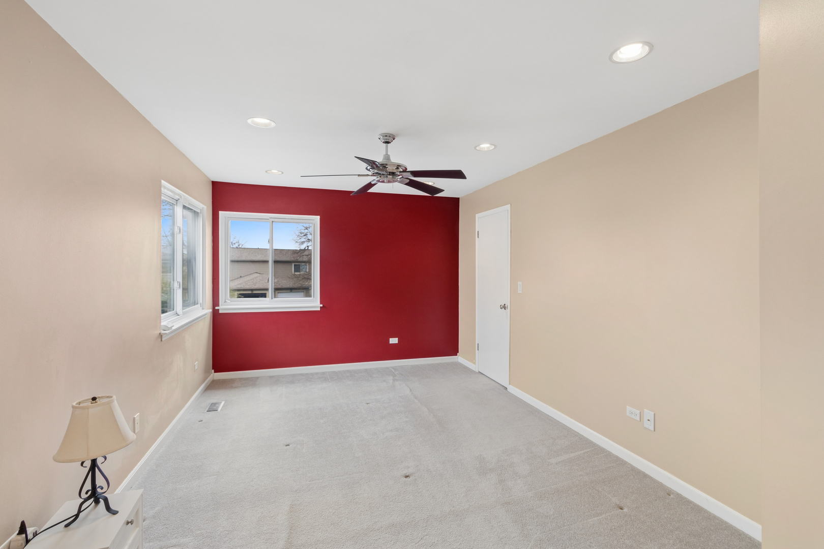 496 Stone Gate Circle, Schaumburg, IL 60193