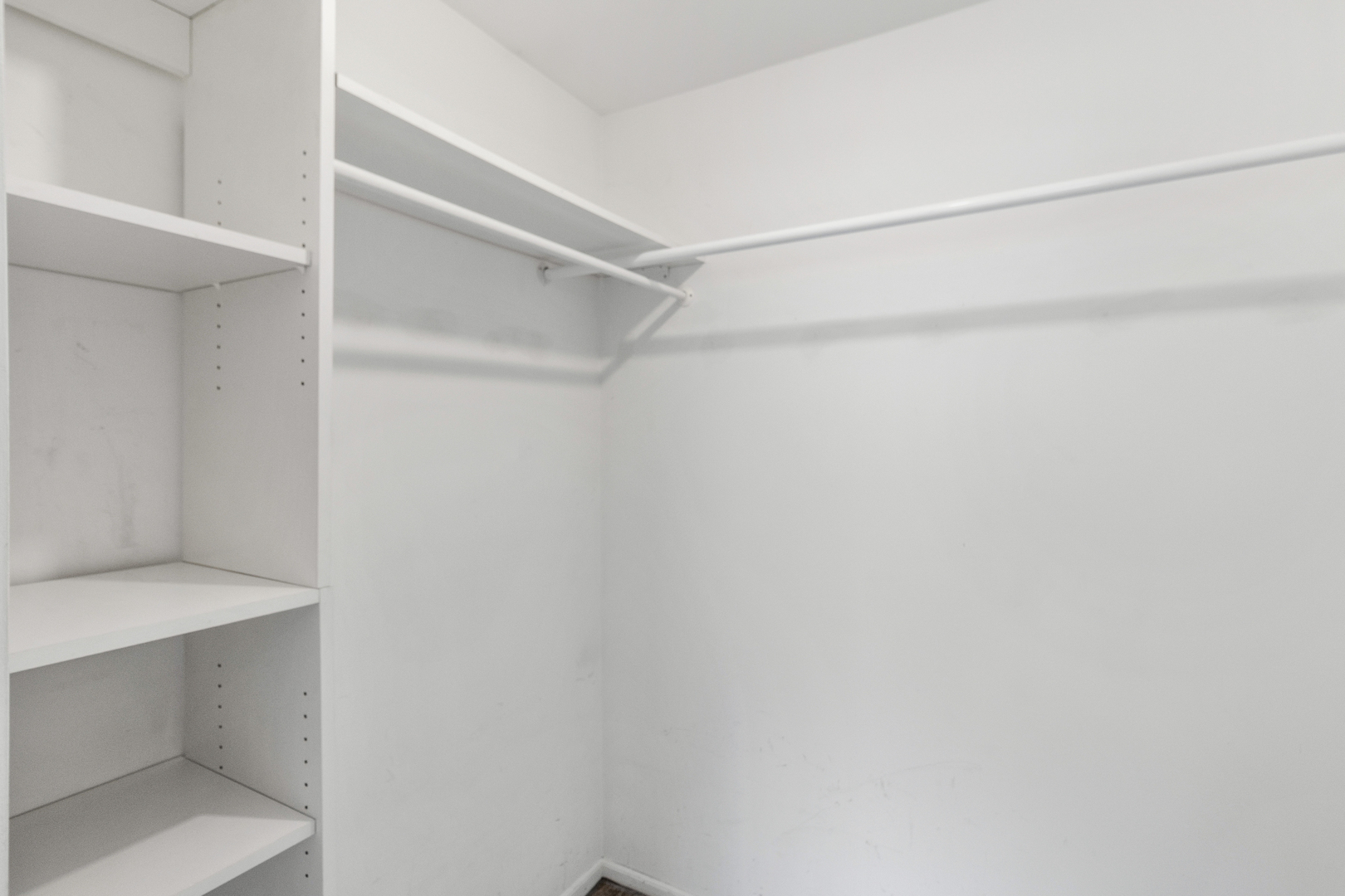 496 Stone Gate Circle, Schaumburg, IL 60193