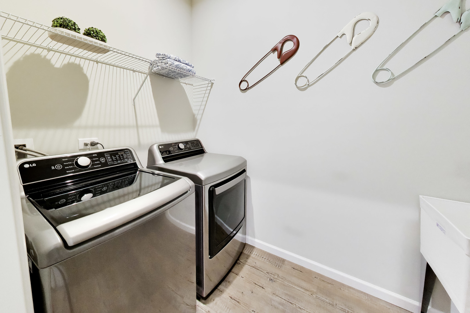 2911 Briargate Drive, Lindenhurst, IL 60046