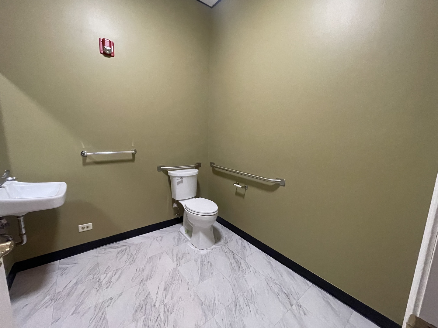 433 Ogden Avenue, Downers Grove, IL 60515