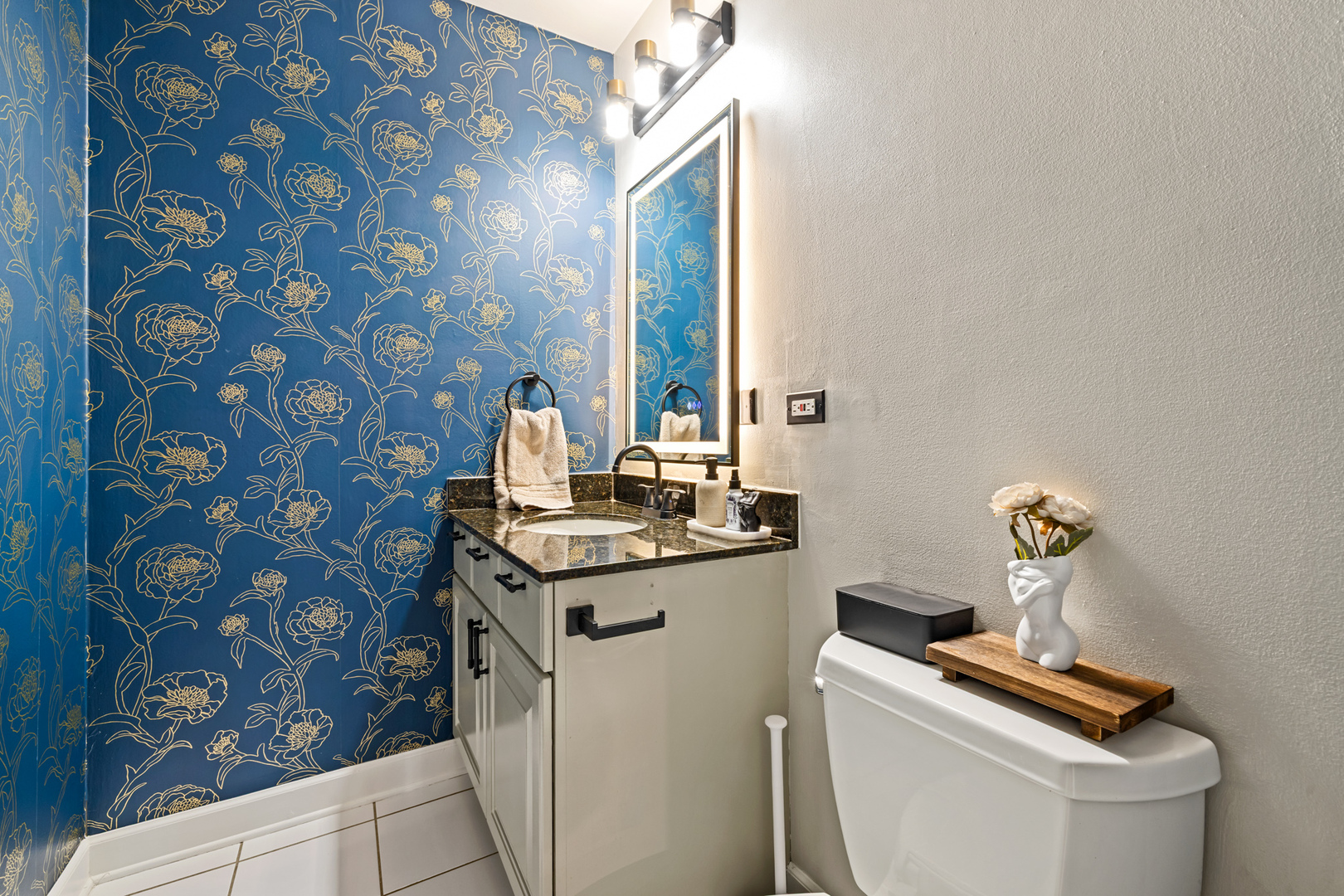 2625 N Ashland Avenue #1B, Chicago, IL 60614