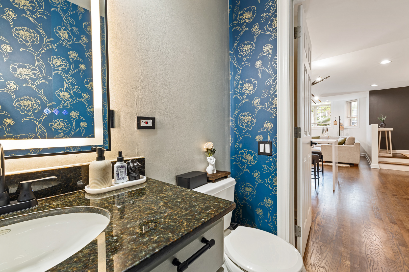 2625 N Ashland Avenue #1B, Chicago, IL 60614