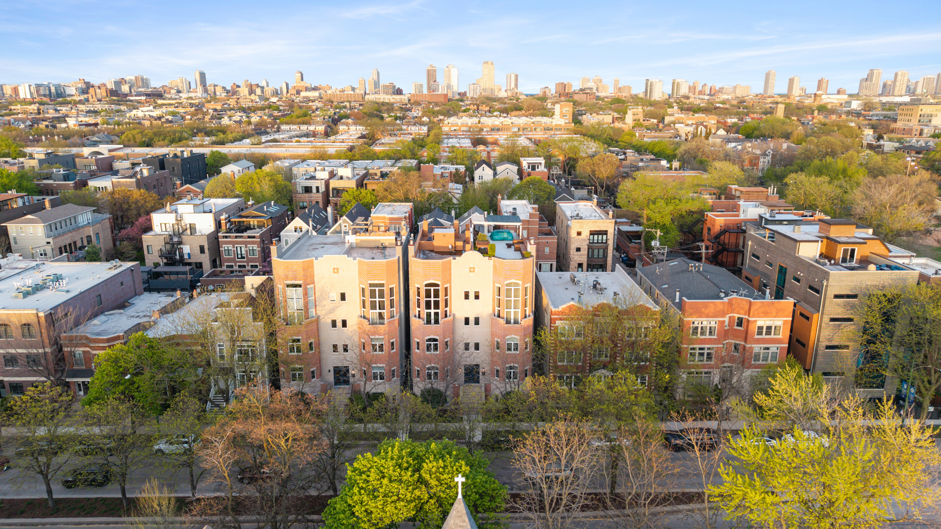 2625 N Ashland Avenue #1B, Chicago, IL 60614