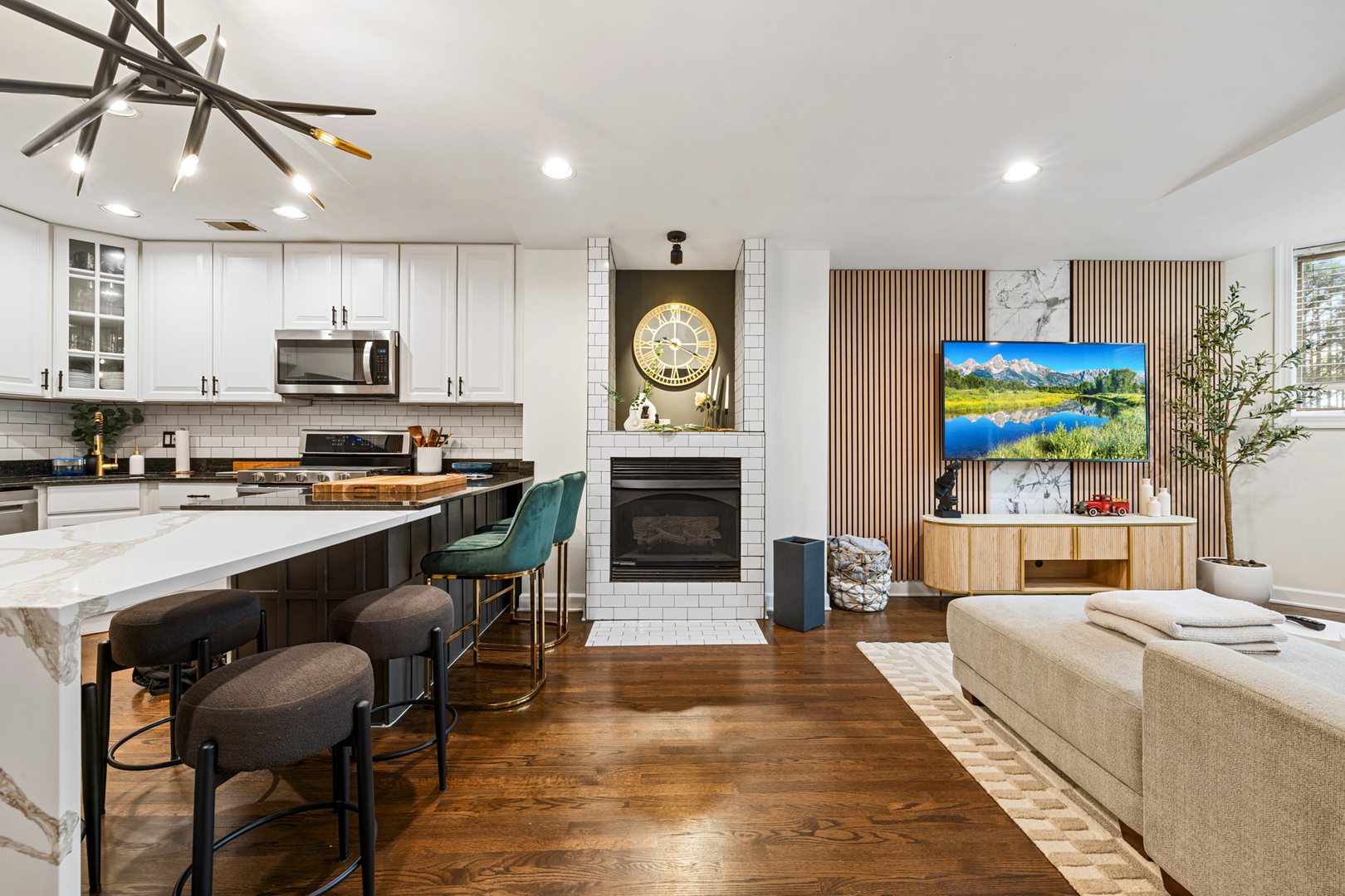 2625 N Ashland Avenue #1B, Chicago, IL 60614