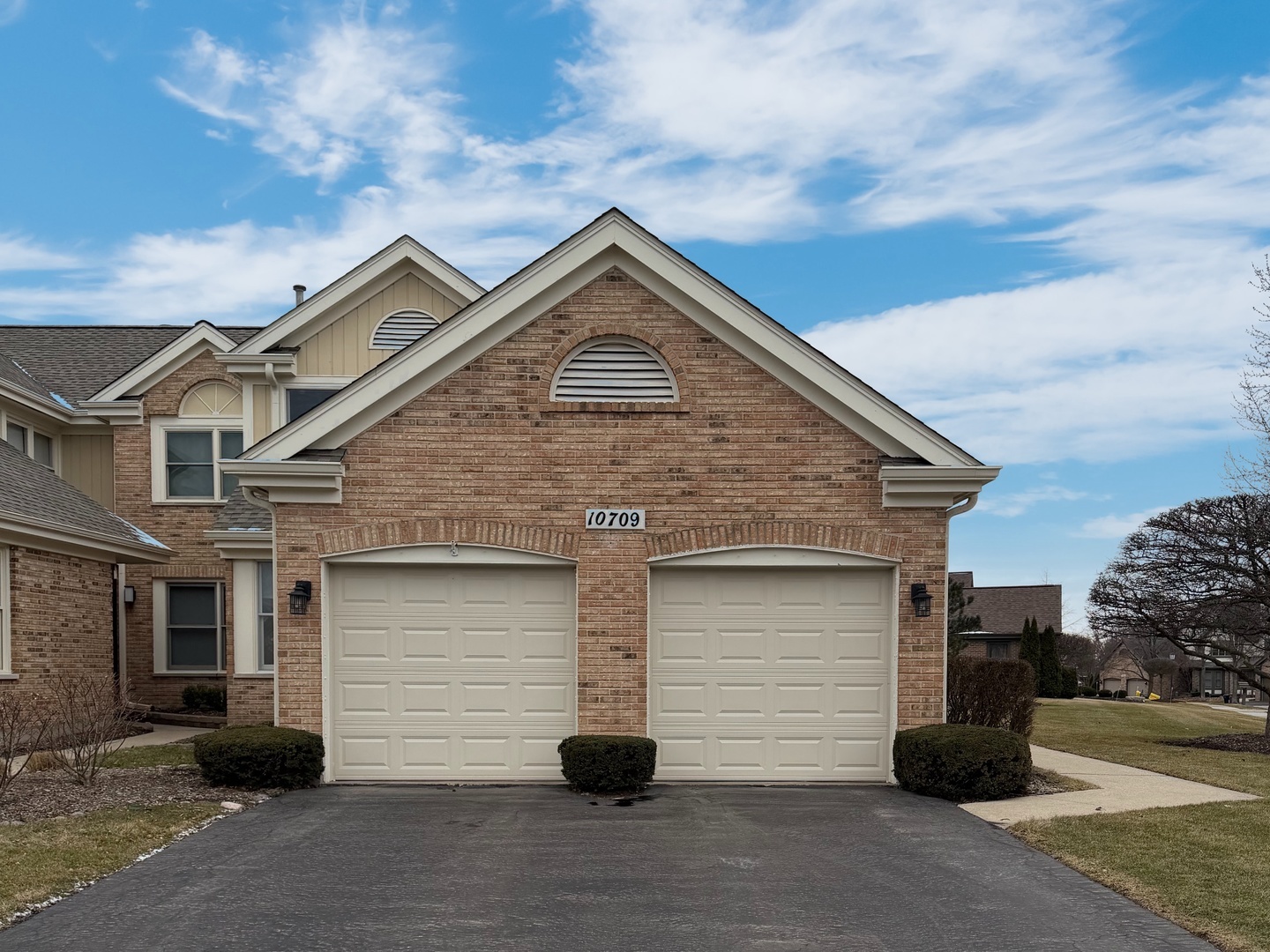 10709 Hollow Tree Road, Orland Park, IL 60462