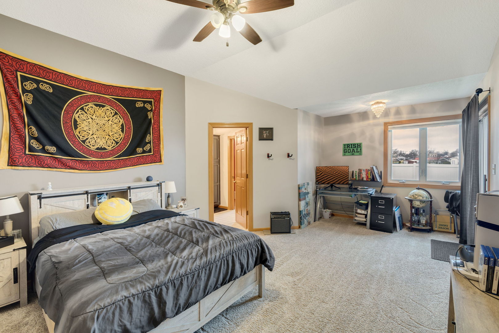 125 N Hamilton Drive, Grant Park, IL 60940