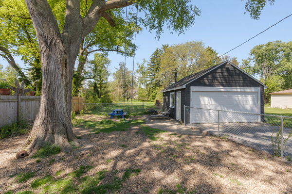 518 S Oakland Avenue, Villa Park, IL 60181