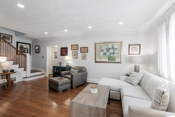 518 S Oakland Avenue, Villa Park, IL 60181
