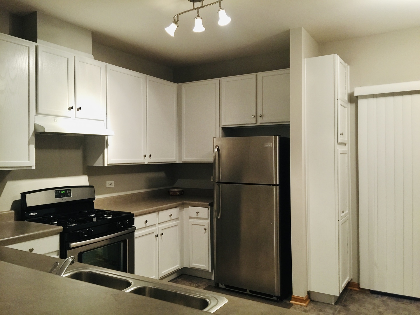 3467 Ravinia Circle, Aurora, IL 60504