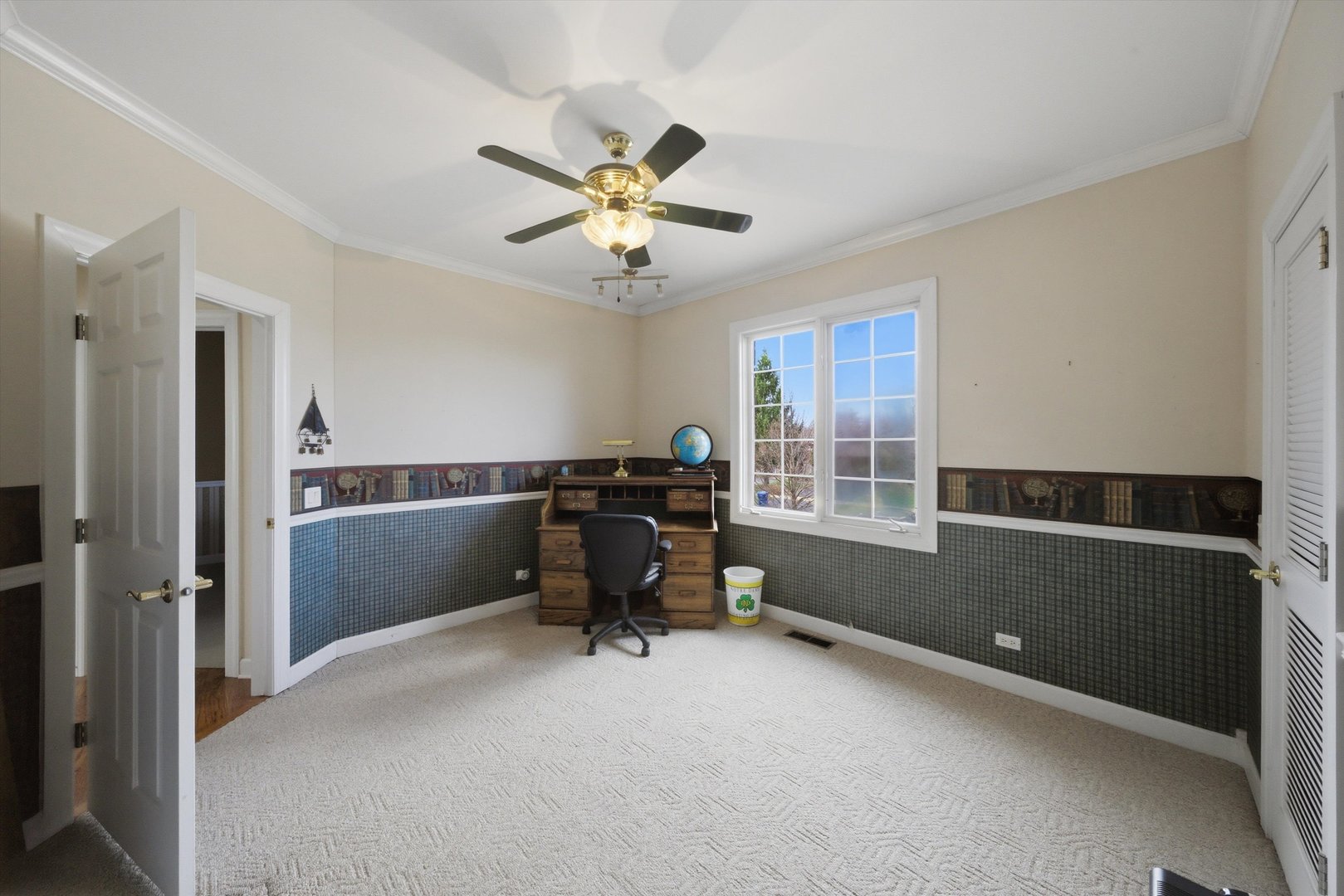 8839 S 83rd Avenue, Hickory Hills, IL 60457