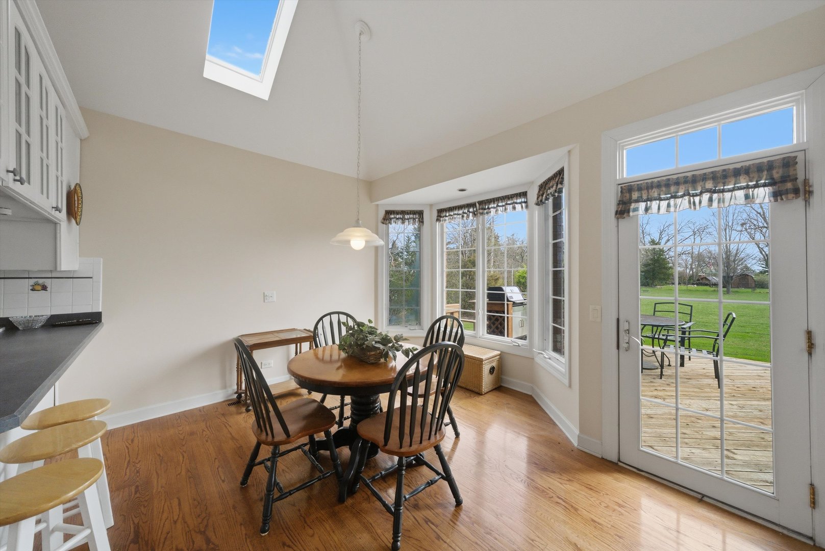 8839 S 83rd Avenue, Hickory Hills, IL 60457