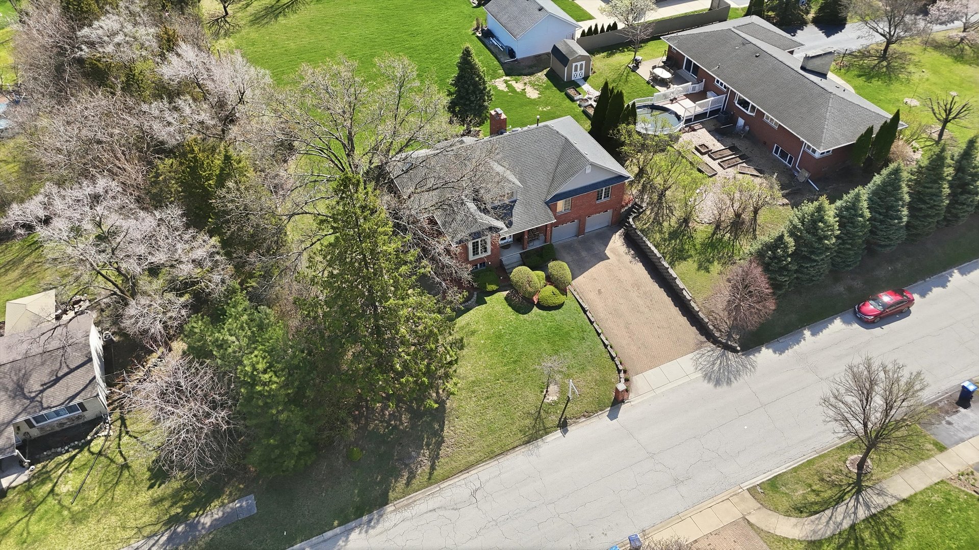 8839 S 83rd Avenue, Hickory Hills, IL 60457