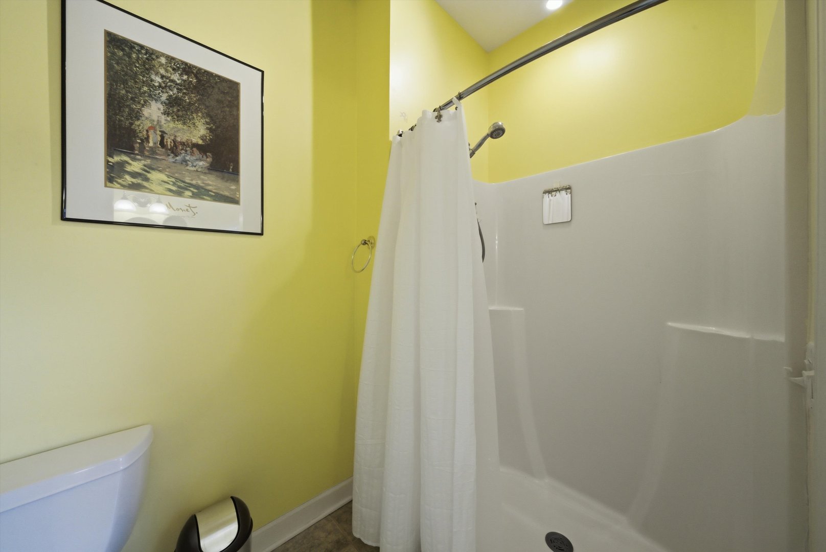 8839 S 83rd Avenue, Hickory Hills, IL 60457