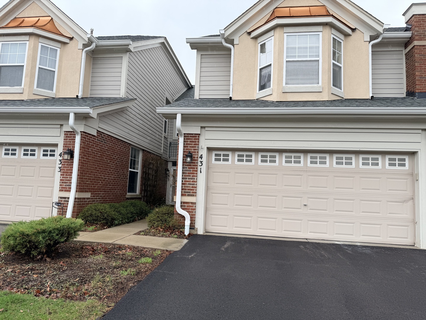 431 PINE LAKE Circle, Vernon Hills, IL 60061