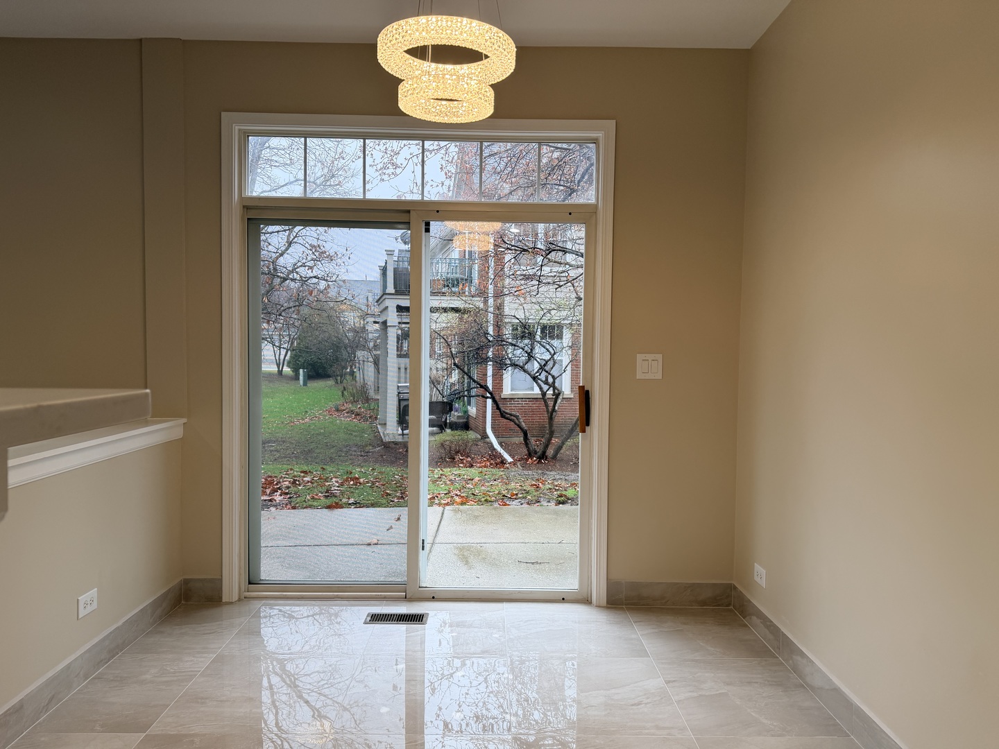 431 PINE LAKE Circle, Vernon Hills, IL 60061