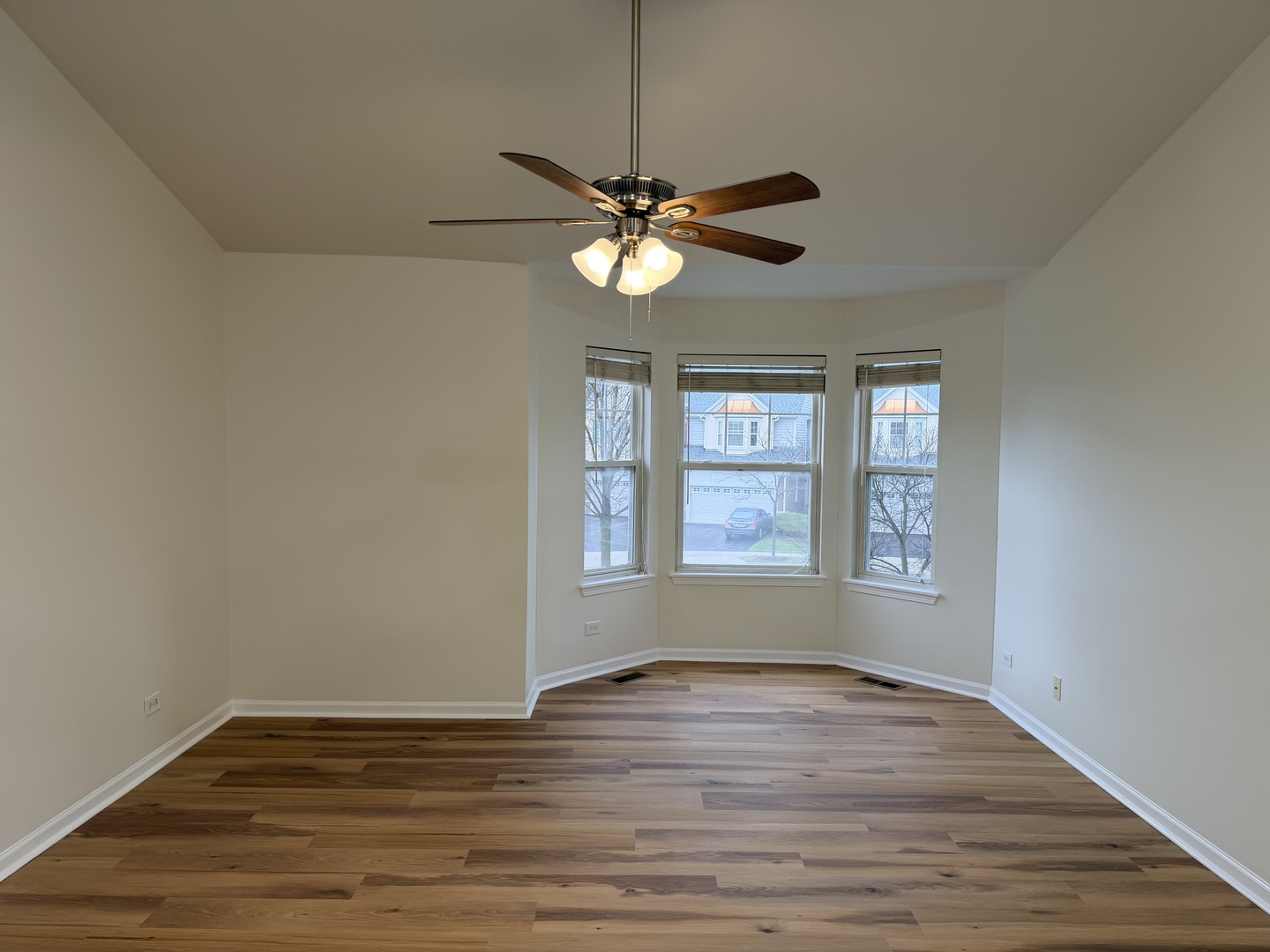 431 PINE LAKE Circle, Vernon Hills, IL 60061