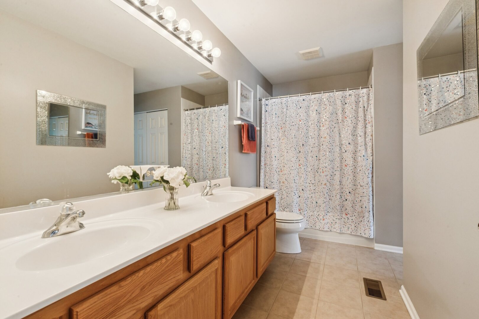 Lake Villa, IL 60046