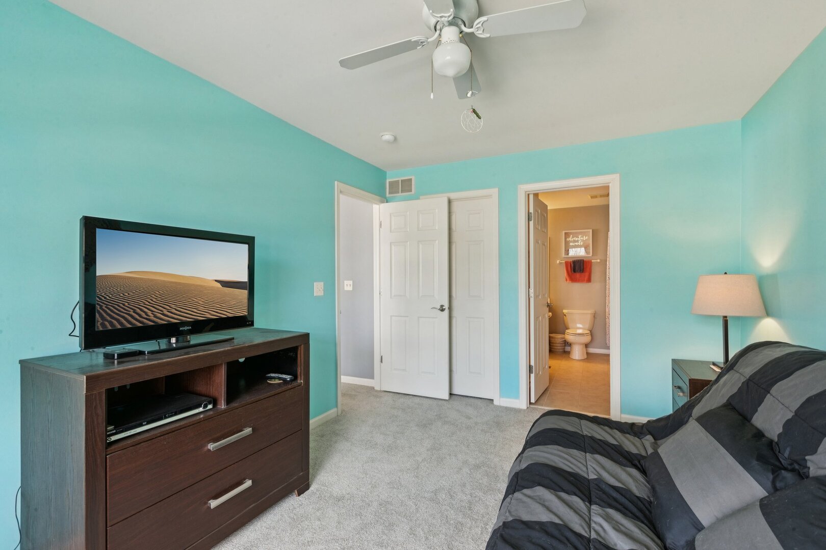 Lake Villa, IL 60046