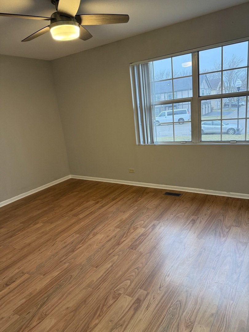 410 Ashwood Court, Vernon Hills, IL 60061