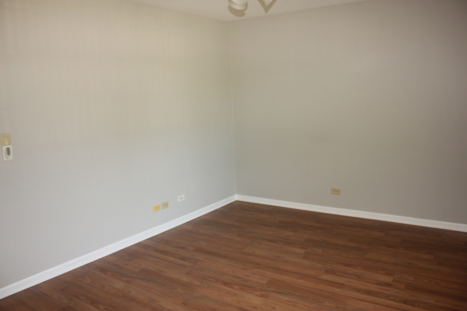 410 Ashwood Court, Vernon Hills, IL 60061