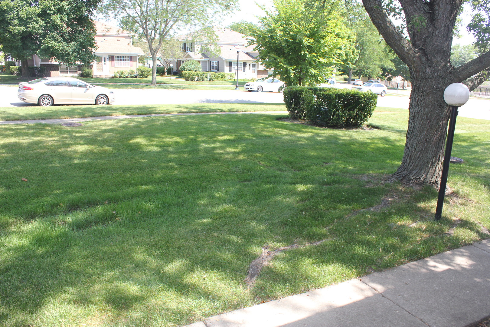 410 Ashwood Court, Vernon Hills, IL 60061