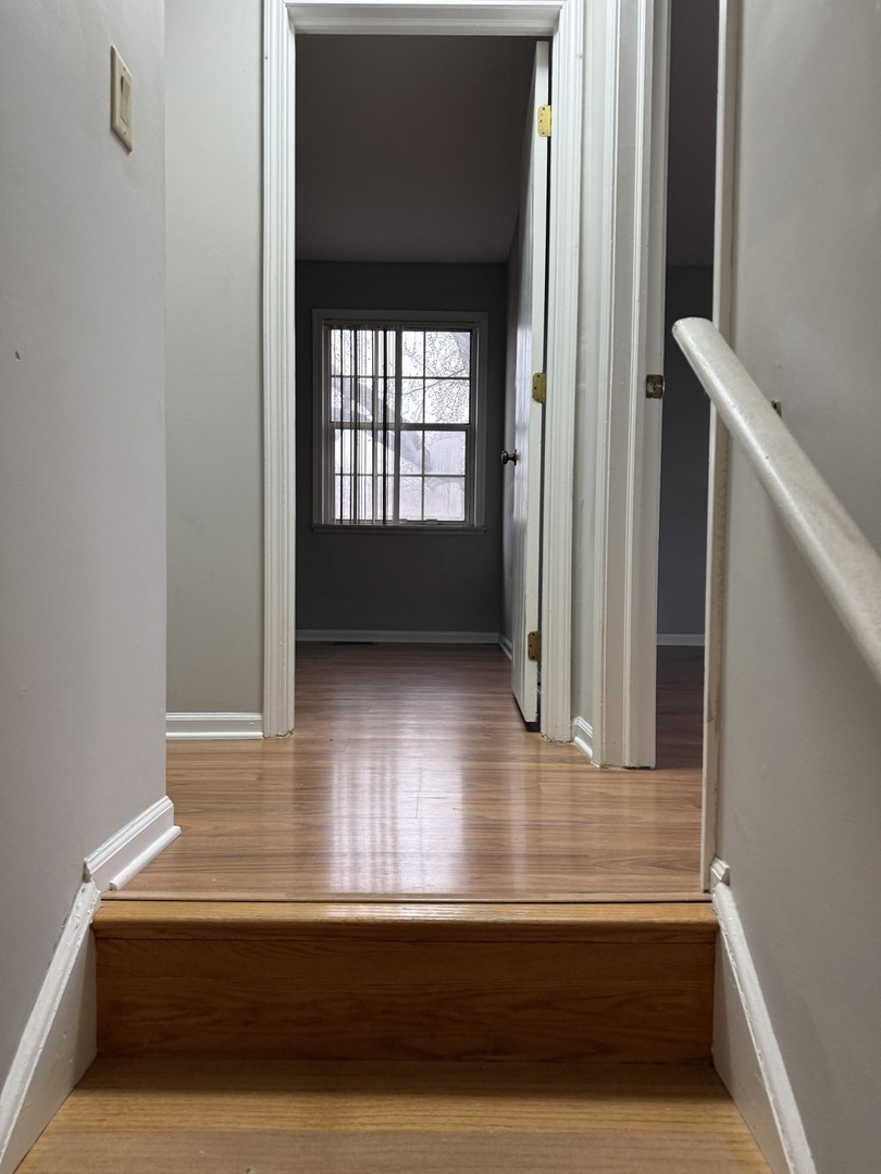 410 Ashwood Court, Vernon Hills, IL 60061