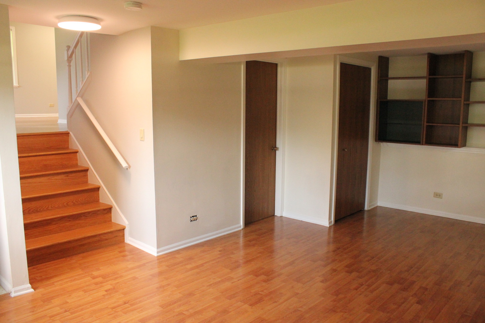 410 Ashwood Court, Vernon Hills, IL 60061