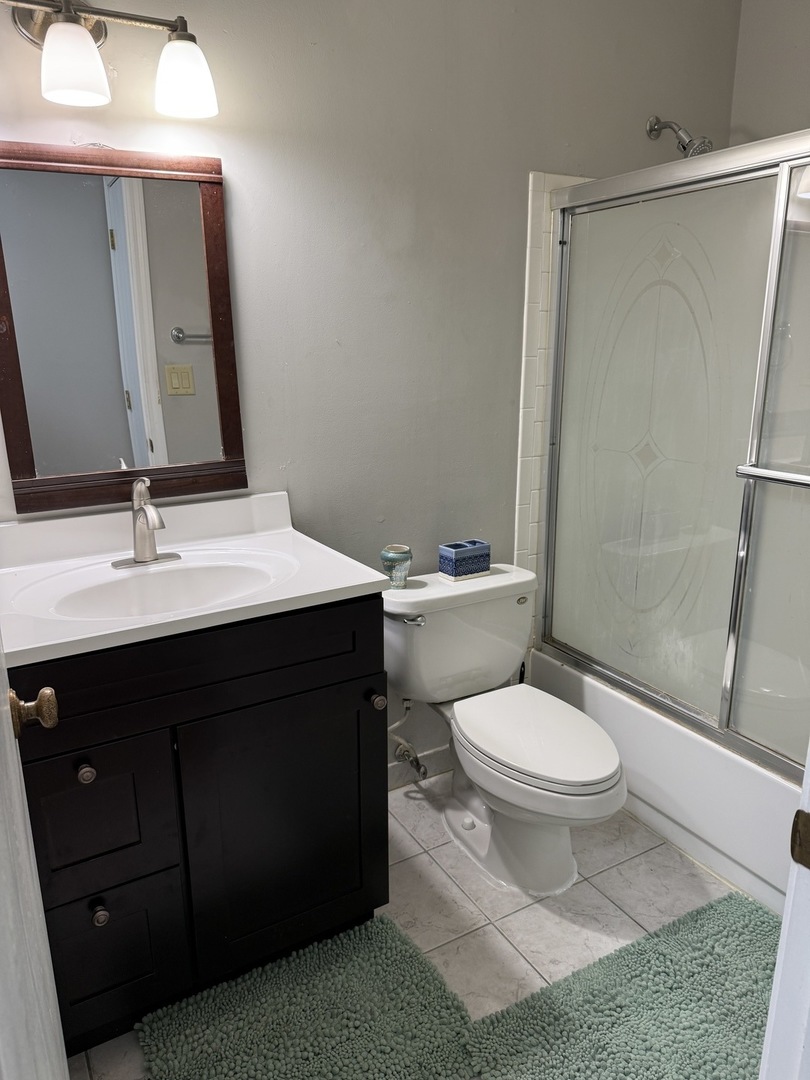 410 Ashwood Court, Vernon Hills, IL 60061