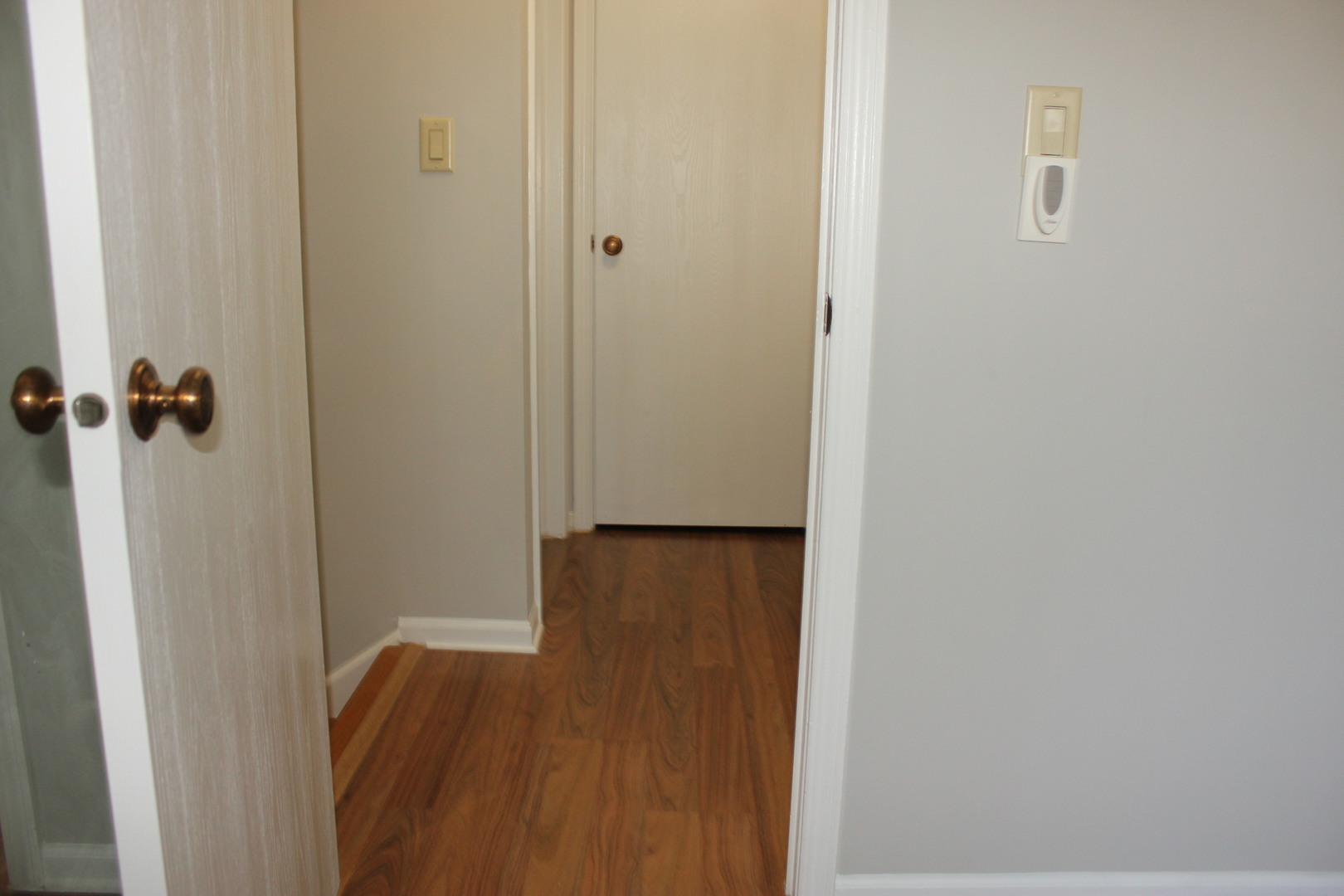 410 Ashwood Court, Vernon Hills, IL 60061