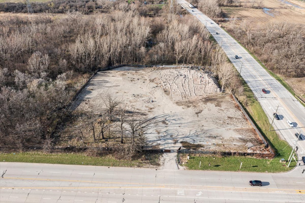 701 E sauk trail Street, Sauk Village, IL 60411