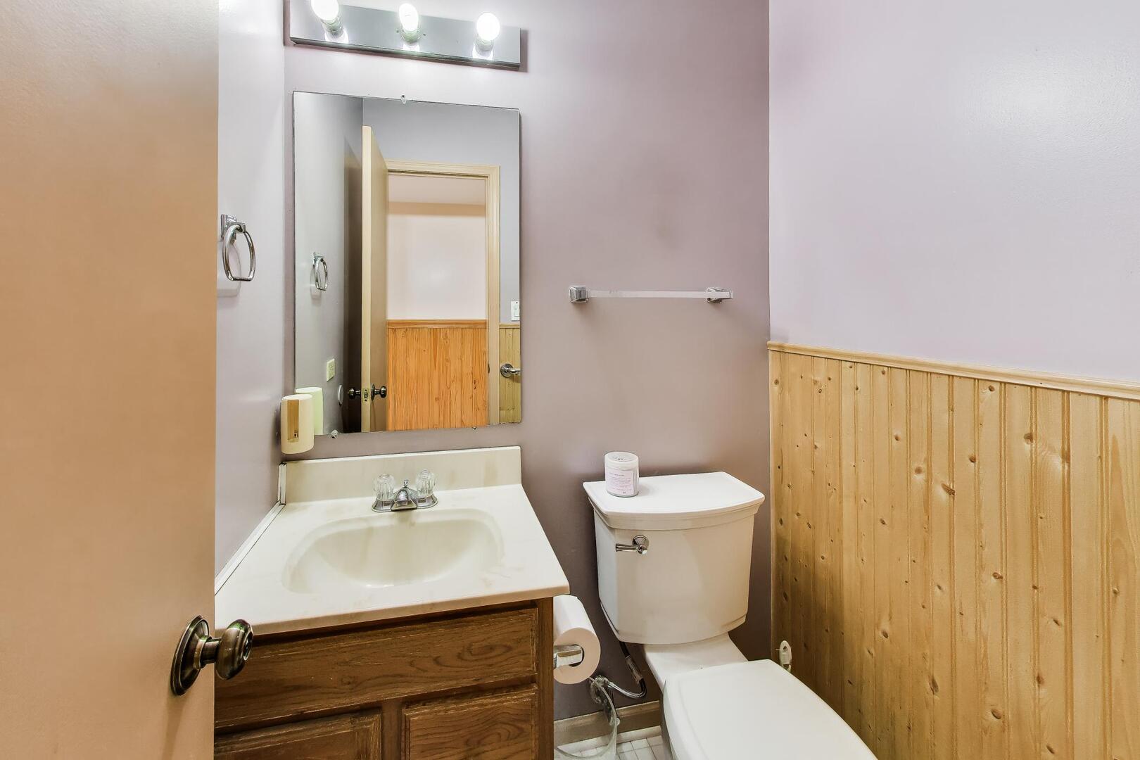 1021 Warwick Circle, Hoffman Estates, IL 60169