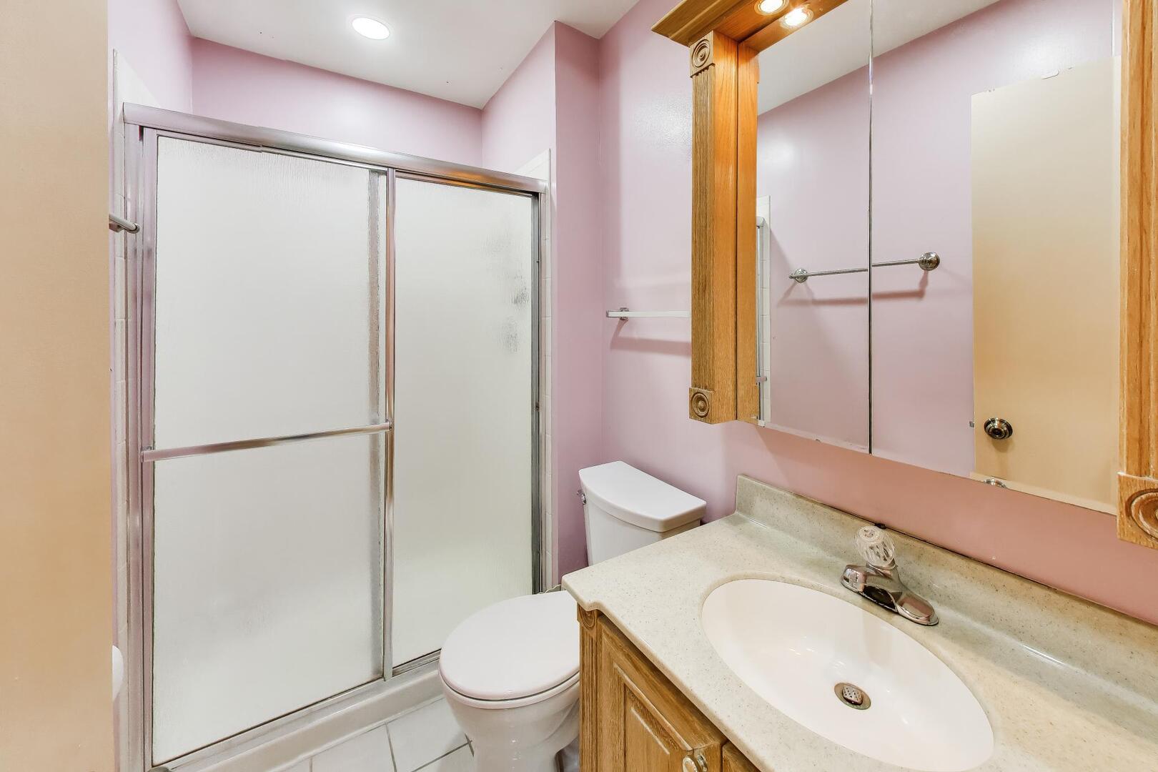 1021 Warwick Circle, Hoffman Estates, IL 60169