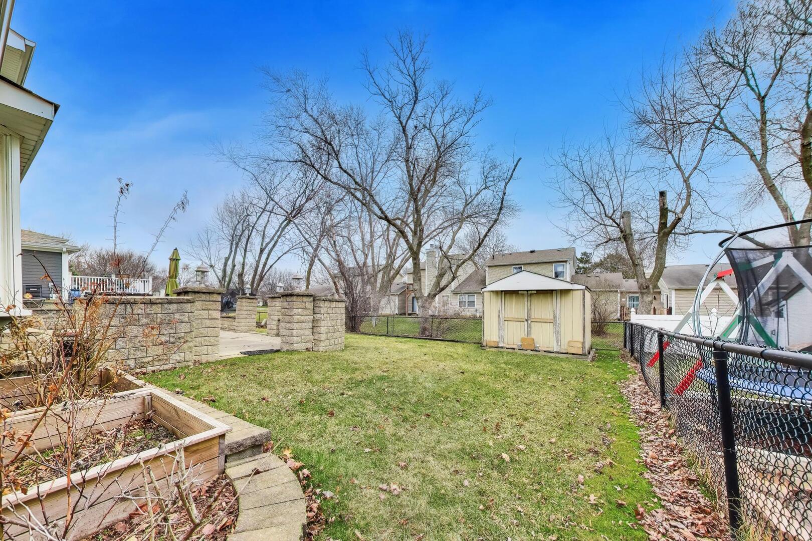 1021 Warwick Circle, Hoffman Estates, IL 60169