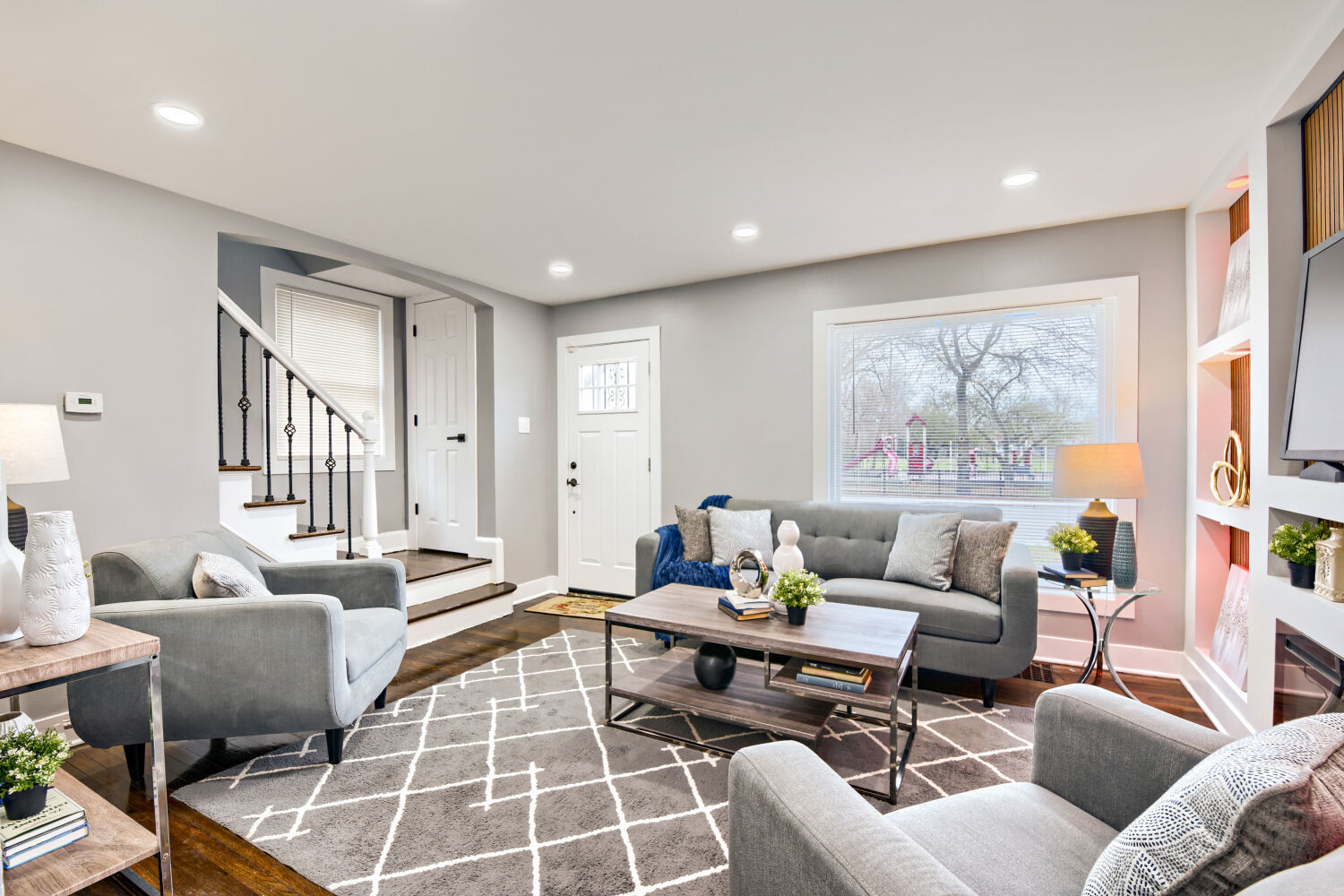 9720 S YATES Avenue #1, Chicago, IL 60617