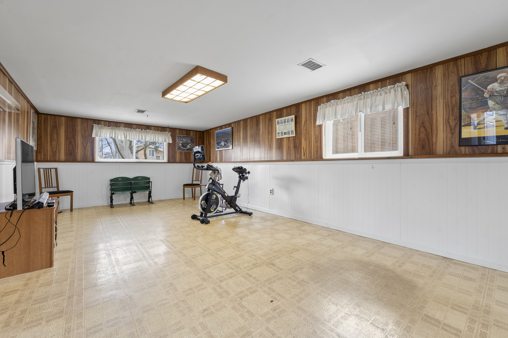 216 N Lombard Avenue, Lombard, IL 60148