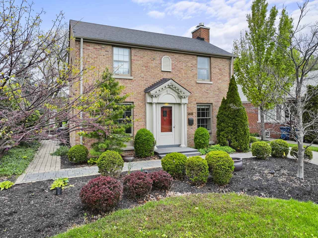 168 N Geneva Avenue, Elmhurst, IL 60126