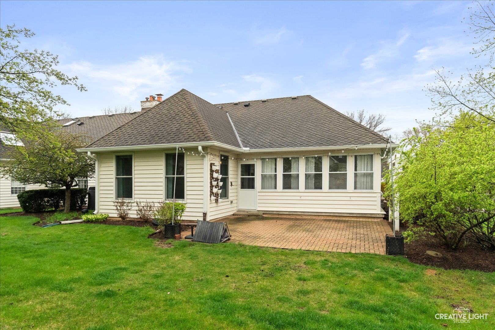 6 Glengarry Lane, Sugar Grove, IL 60554