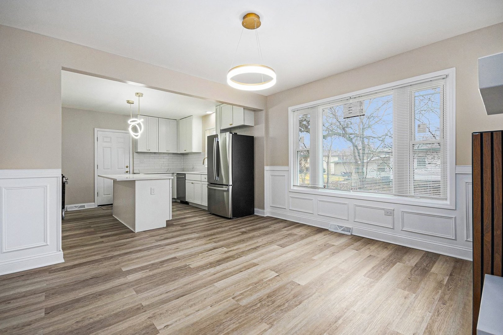 26 E 157th Street, South Holland, IL 60473