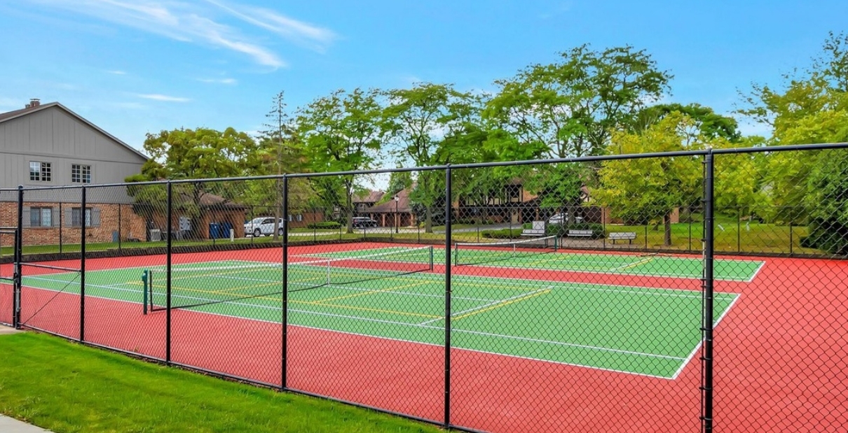 7834 W Foresthill Court #1CR, Palos Heights, IL 60463